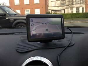 Geek and Dummy TomTom GPS car dash mount